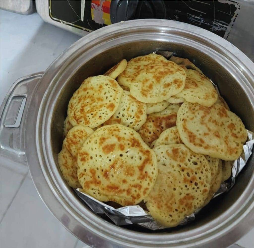 a pot of pancakes recipe of Arabic culture /Arabic coffee shop