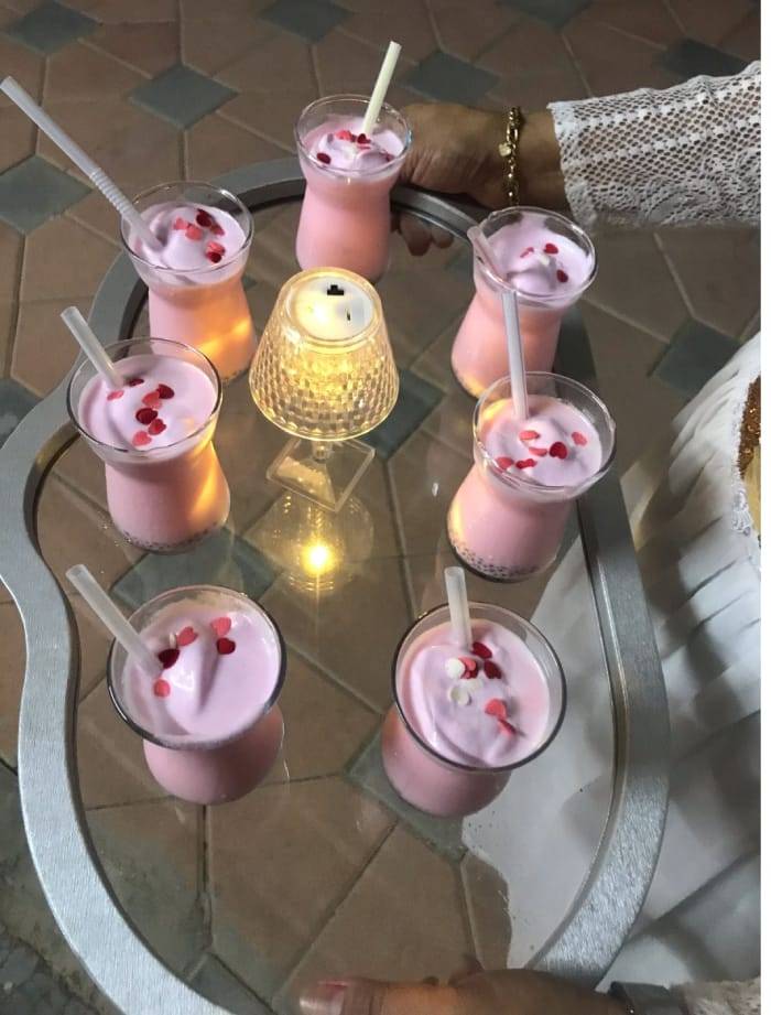 pink drinks / Arabic coffee shop /Arabic coffee service